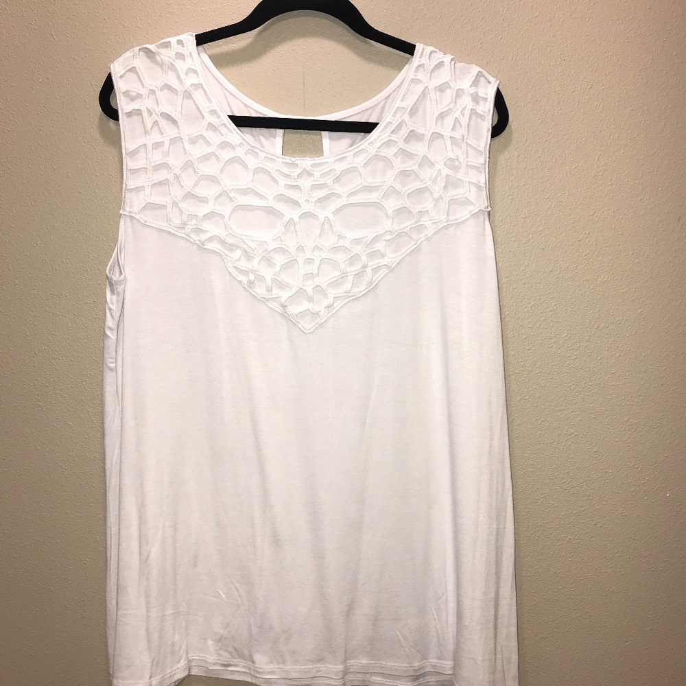 Long tank with Lace overlay